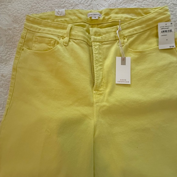 Good American Yellow Wide-Leg Cropped Jeans - Picture 3 of 4